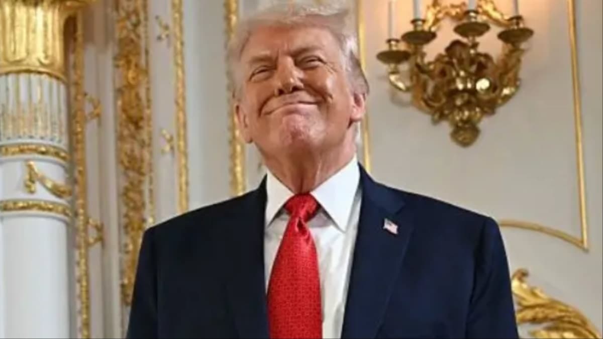 Trump's Bible Reading Goes Viral After Teleprompter Gaffe Exposed During White House Event