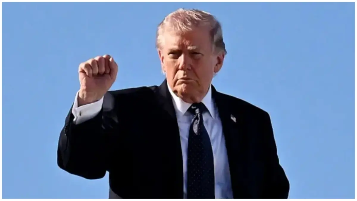 Trump Pushes Out Third Female Cabinet Official as Tulsi Gabbard Faces Exit Pressure