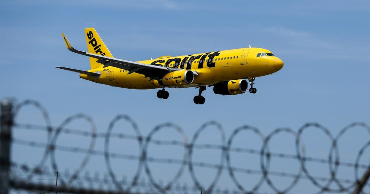 Trump Administration Eyes $500M Spirit Airlines Bailout, Sparks Government Ownership Fears