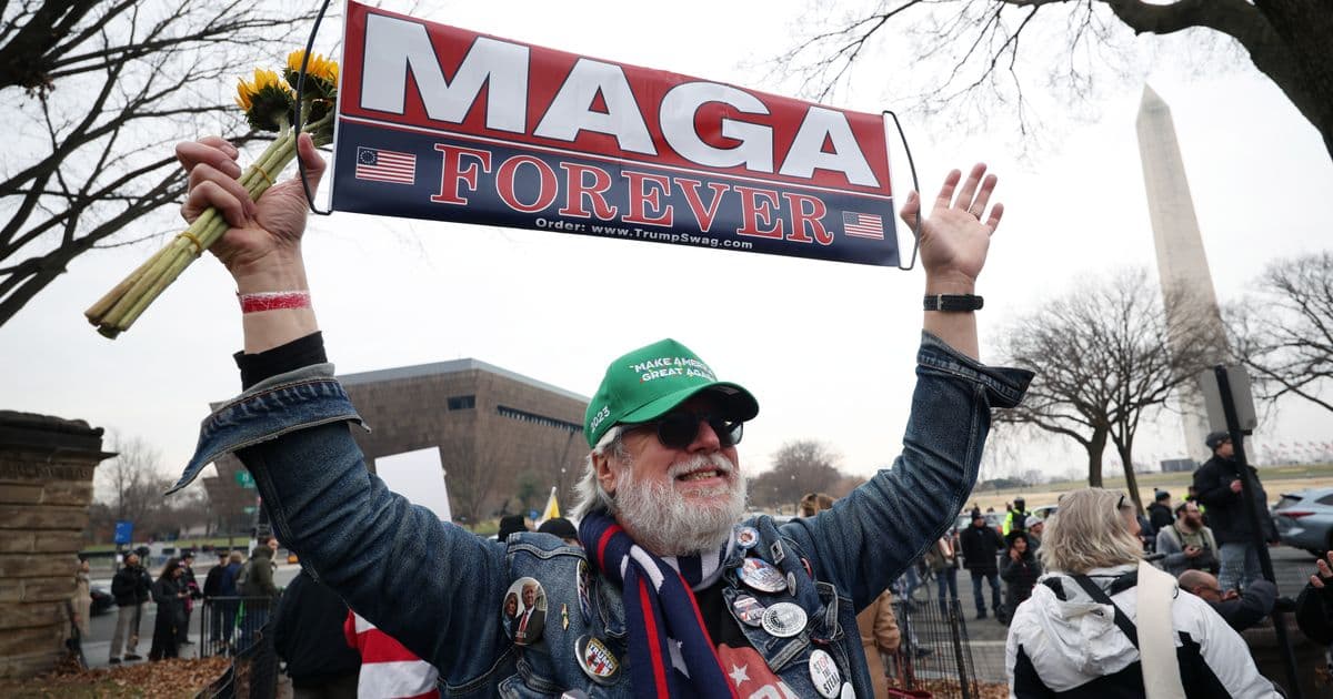 Republicans Face Limited Midterm Losses Despite Trump's Plunging Approval Ratings