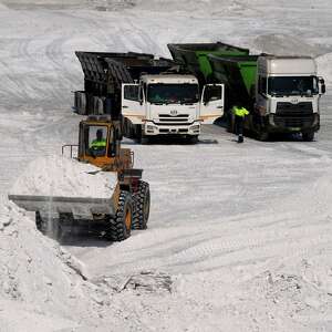 Trump Administration Backs $50M South Africa Rare Earth Project to Break China's Dominance